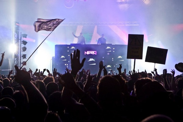 Feel So Close (Nero Remix) – Calvin Harris
