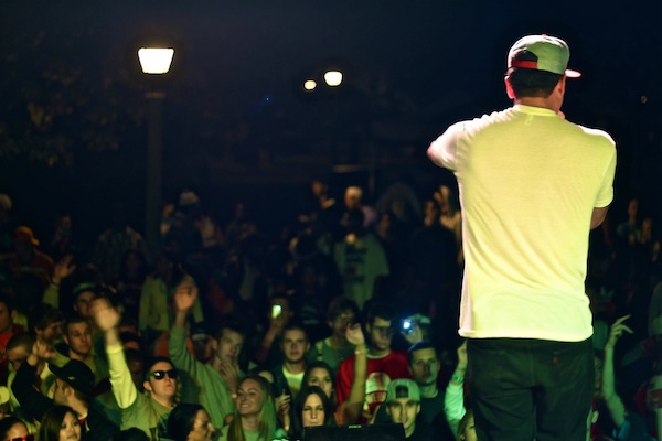 Just Fine – Mike Stud + Video