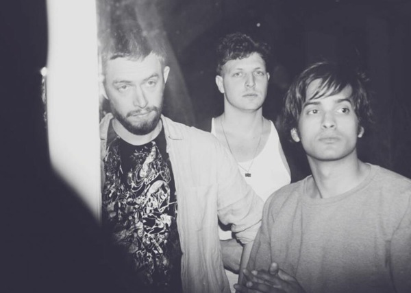 Henrietta – Yeasayer