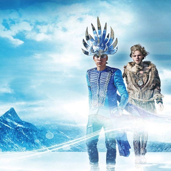 Alive – Empire of the Sun (Video)